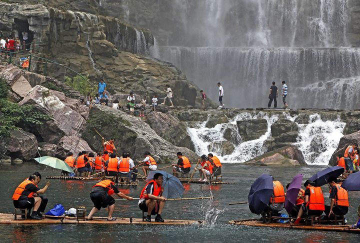 清明小长假，万人踏青游南太行
